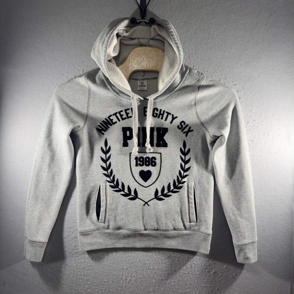 3220 | Victoria's Secret PINK 1986 Crest Laurel Flocked Hoodie Gray Women M